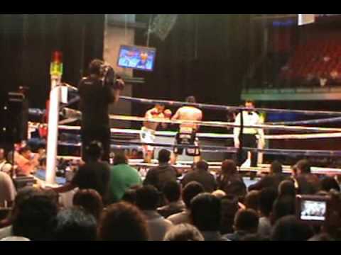 Edgar Sosa vs Roberto Leyva, Acapulco, Guerrero. 05 junio 2010. Boxeo de Gala