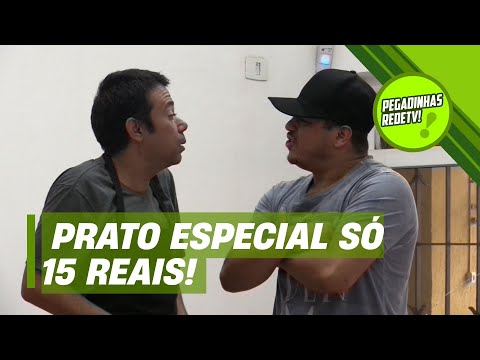 Waiter sells the wrong price and causes confusion! | RedeTV! Pranks