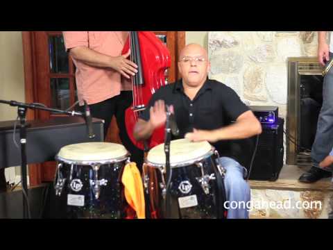 Ensalada De Pulpo performs Tirandote Flores