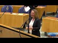 Agema (PVV) haalt uit naar VVD'er: "Het is DOM beleid geweest, maar u BLIJFT het VOORUIT schuiven!"
