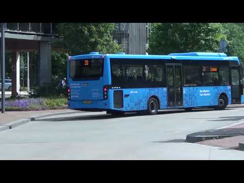 Bus 20 en 114 bij het Van Knobelsdorffplein te Drachten!