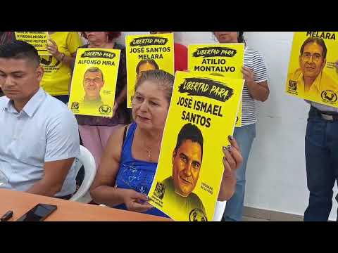 Rosa Flores esposa de José Ismael Santos, de la Alianza Nacional El Salvador en Paz