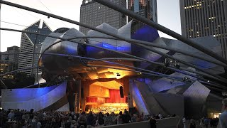Broadway Star LaKisha Jones Slays 'Proud Mary' from Tina Turner Musical in Chicago's Millennium Park