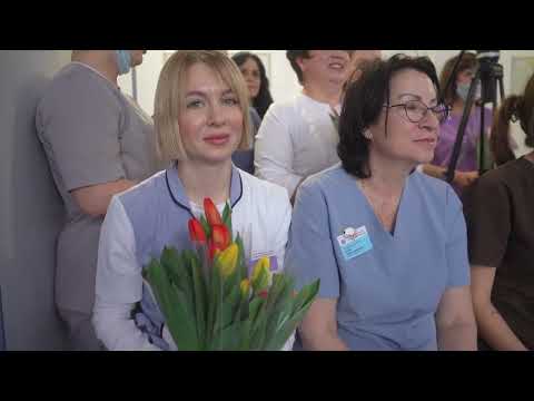 Участники СВО поздравили с праздником весны медиков ведущего реабилитационного центра Приморья.