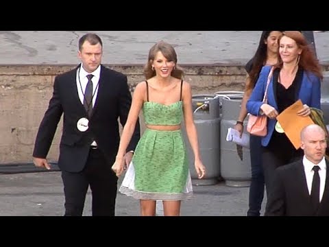 Taylor Swift Is Ecstatic For The Teen Choice Awards [2014]