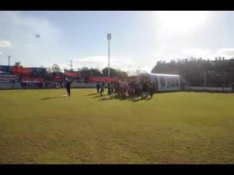 "Güemes vs Atenas río IV - TRA (vuelta) recibimiento" Barra: Los Pibes &bull; Club: Güemes