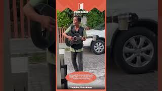 Download lagu SEORANG PENGAMEN BERSUARA MERDU TIDAK LANGSUNG PERGI KETIKA DIKASIH UANG #shorts mp3 Download lagu SEORANG PENGAMEN BERSUARA MERDU TIDAK LANGSUNG PERGI KETIKA DIKASIH UANG #shorts mp3