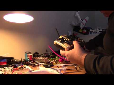 MongoTV_699 - Er Hjemme Igen Og Pakke Legetøjs Fly Og Drone Ud - Oplader LiPo Batterier