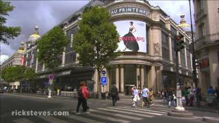 Paris, France: Window Licking in Paris