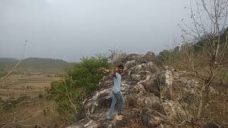 preview picture of video 'Climbing mountain @ bijawar , Chhatarpur district, Madhya Pradesh'