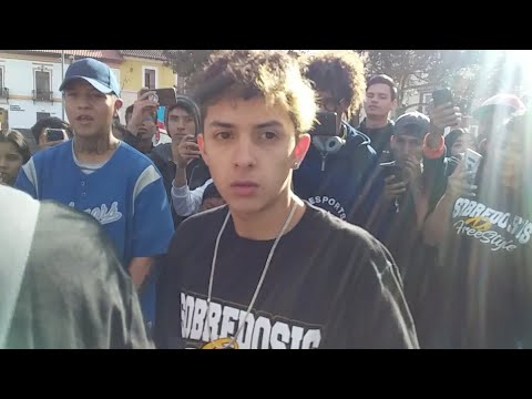 Metalinguistica en una plaza de Ecuador 🇪🇨 / parte 1 / Batalla por duo