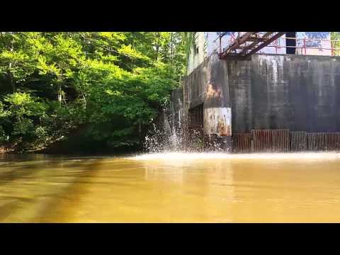 The Smokey Chef - Injury - 50 ft Double Back Flip River Jump