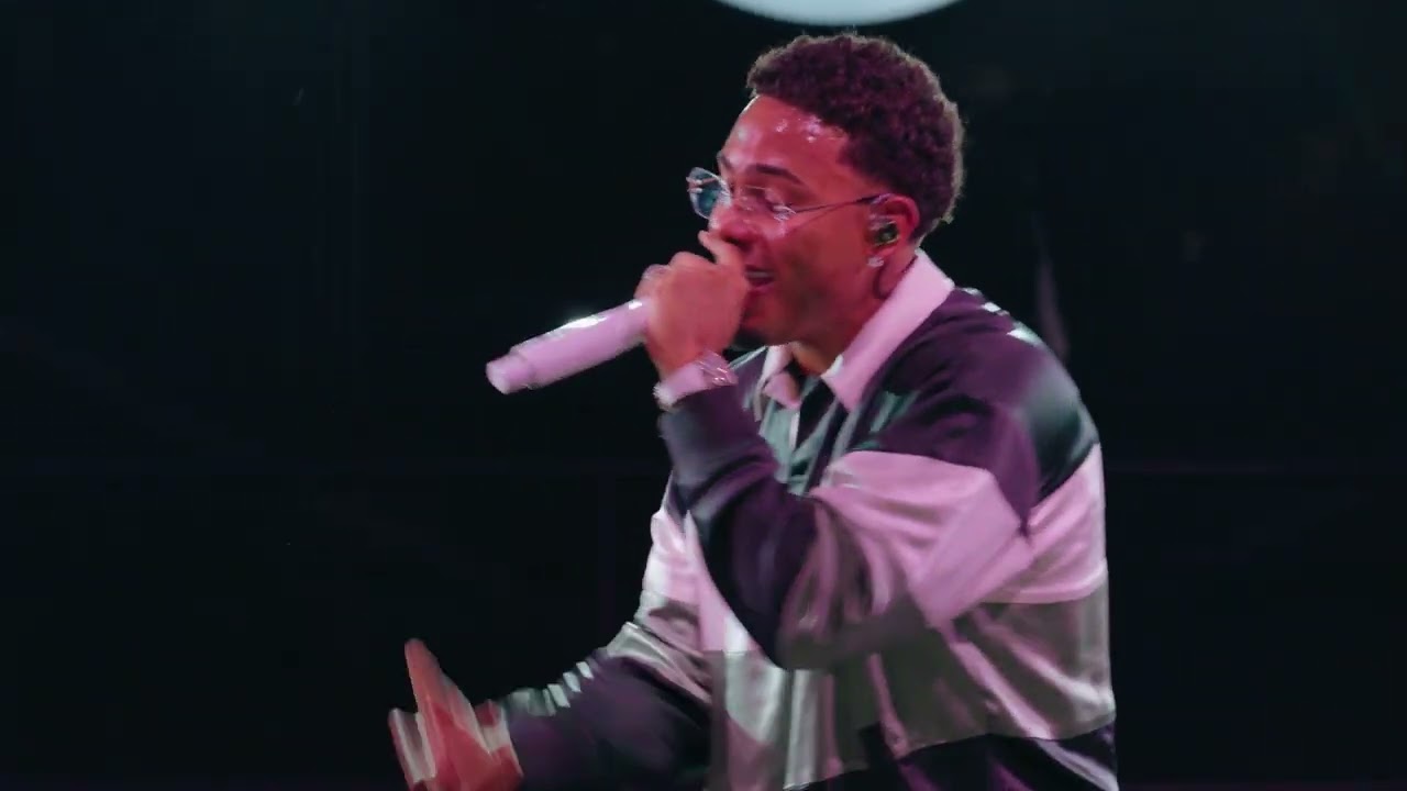 Myke Towers - TENGO CELOS (Live) Spotify Verano Forever