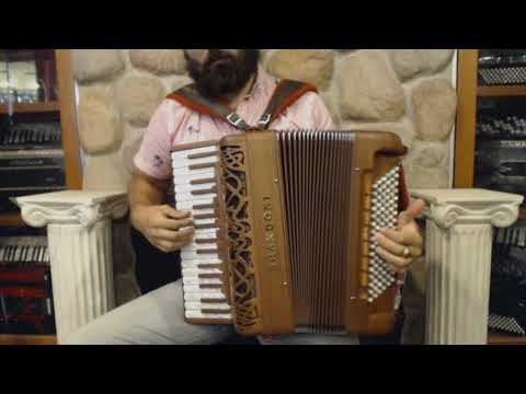 BRAN68W96MW - Mahogany Brandoni 68W Piano Accordion LMMM 34 96 $6999