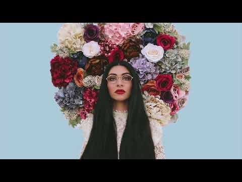 Qveen Herby, Farrah Fawx - Pray For Me