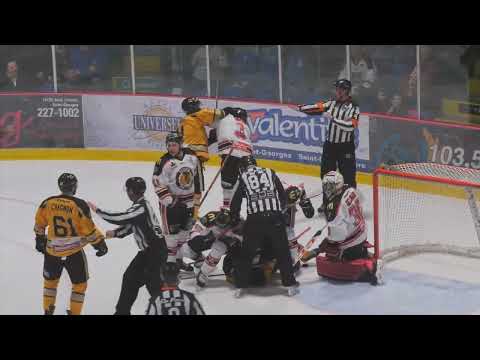 Keven Cloutier vs Maxime Ouimet + Mêlée devant le filet - 31-03-23