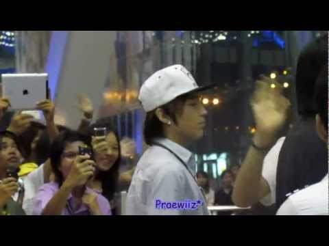 [Fancam] 121004 BAP-UKISS at Suvarnbhumi Airport