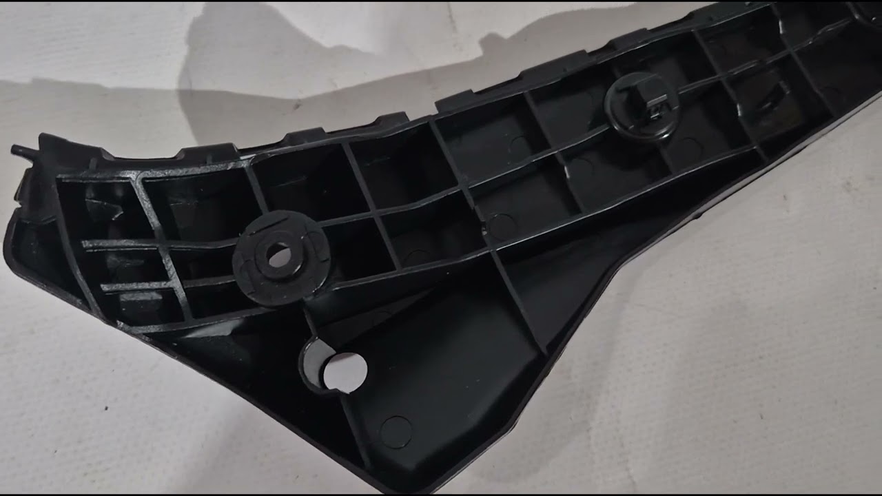 Lexus GX460 2009–2023 Bevestigingssteun voorbumper rechts Video 1