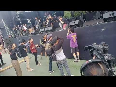 ALONE AT LAST LIVE HELLPRINT