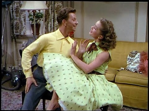 I LOVE MELVIN (1953) Clip - Debbie Reynolds & Donald O'Connor