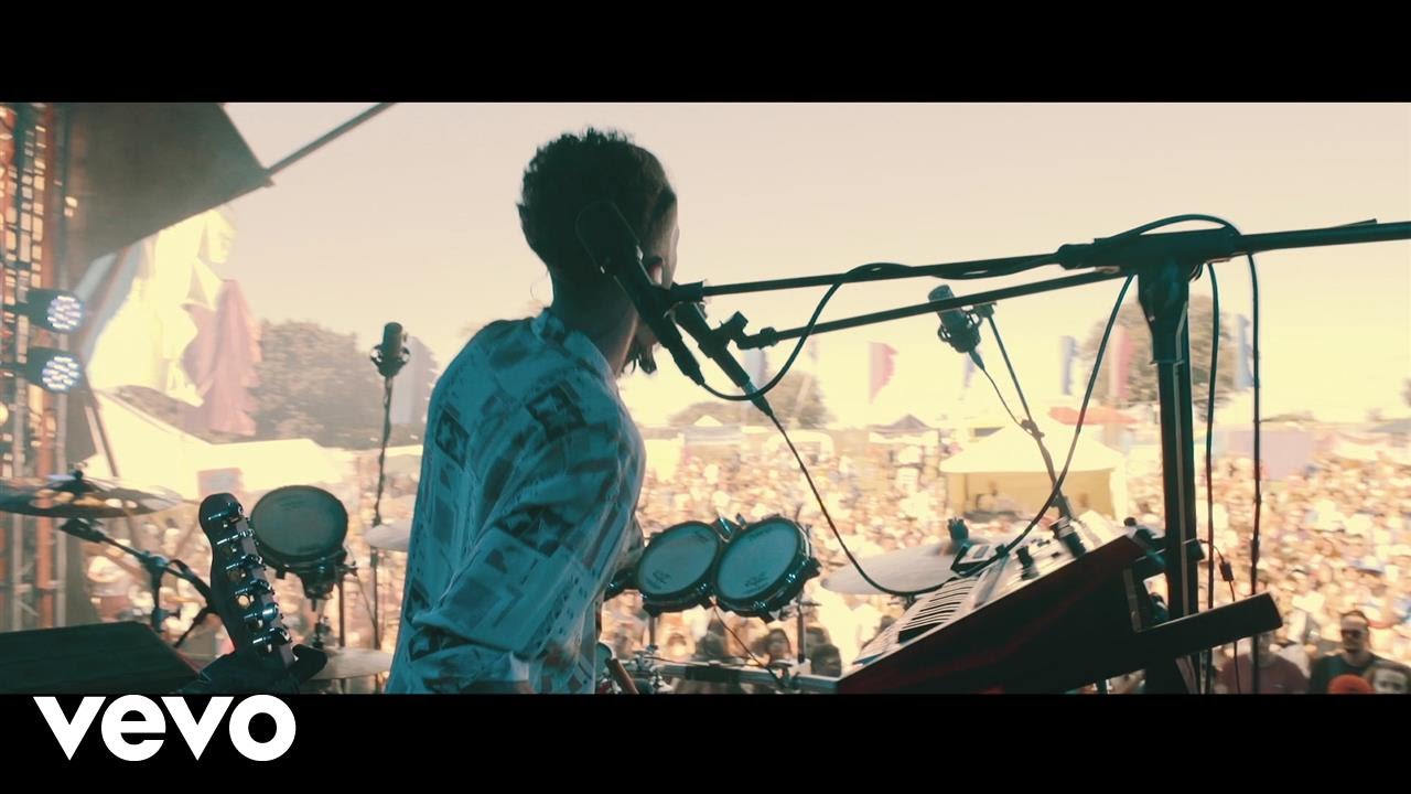 Youngr - Out Of My System (Live At Fieldview Festival) thumnail