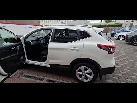 Nissan Qashqai 1.5 DSL SV MY19 4DR - PANORAMIC ROO - Image 2
