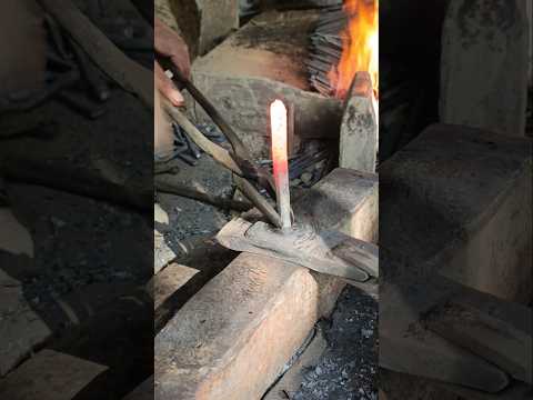 Kumari crafts: Where tradition meets skill 🔨#youtubeshorts #blacksmith #vairalvideo