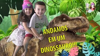 BRINCADEIRA CAANDO OSSOS DE DINOSSAURO - LUCAS E MAJU