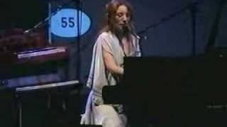 Tori Amos-11-19-02-Tsongas Arena-18-Spring Haze