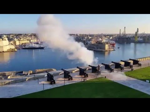 Canon fire at Saluting Battery Valletta, Malta