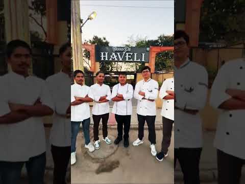 hotel line ka kismat di hai bhai kamane Laga