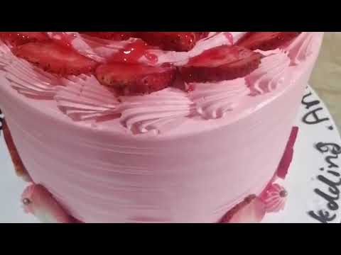Strawberry flavour cake / Bilal sweets
