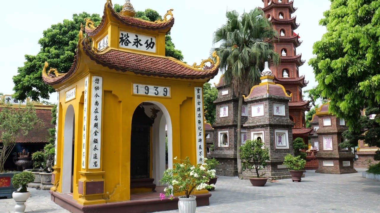 Explore the cinematic highlights of Tran Quoc Pagoda.