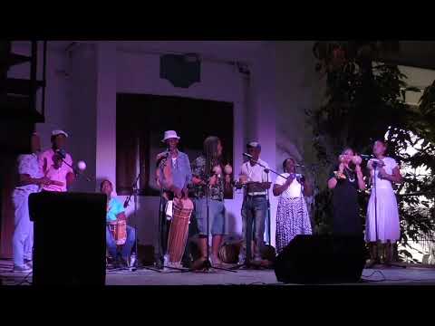 Imagen Luis Dias: Merenrock y Tecnoamargue - En Vivo Desde El Centro (2005)