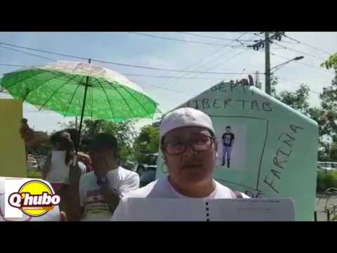 Familiares de acusado por tráfico de migrantes protestan en los juzgados de Managua