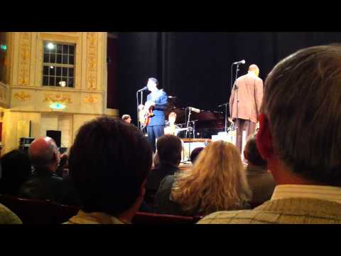 The Clayton-Hamilton Jazz Orchestra feat. John Pizzarelli