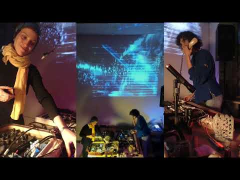 Noiseberg #119 — Laure Boer & Diane Barbé —  live visuals by Paula Petsoulakis