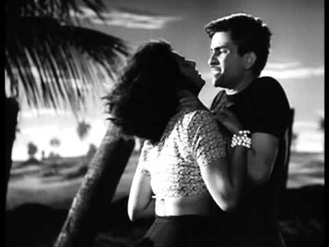 Raj Kapoor & Nargis - Iconic Scene - Awara (BEST Scene)