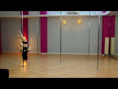 04.Thess Pole Art Show 17 - 12.07.15 Level 4 (Muse - Plug In Baby)