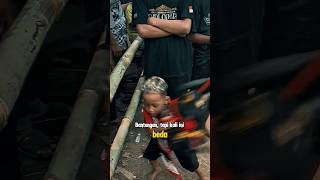 Download lagu Dikira Akting, Bocil Ini Ternyata Kesurupan Beneran‼️☠️#bantengan #jaranan mp3