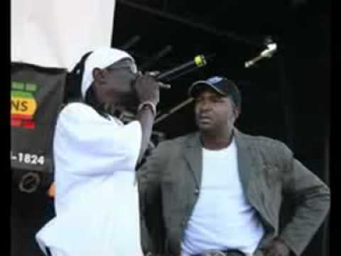 Drummer Boy (Rappa pam pam) Michigan and smiley