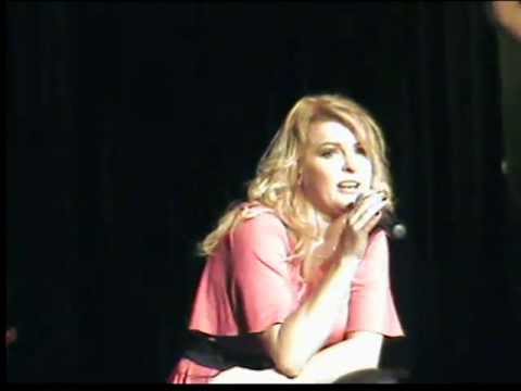 Iveta Bartošová - Hej pane,diskžokej (ŽIVĚ)