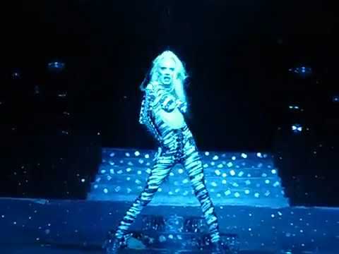 Posh Rihanna's personalizando  Verônika Top - A drag que influenciou LADY GAGA