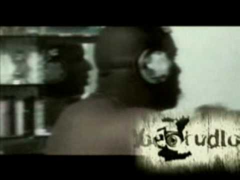 Insurrecto & Micha - No pasa nada