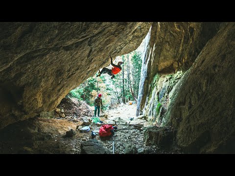 Yuji Hirayama send a 8b classic route from 90s  Specialist 5.13d
