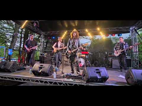 Chris Payn and The Parade  - 'Scream'