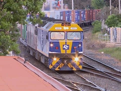 Two G class Locomotives Passing Footscray at Dawn - Australian Freight Trains by PoathTV