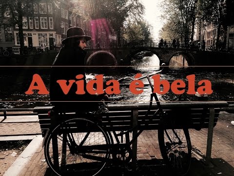 A Vida É Bela video