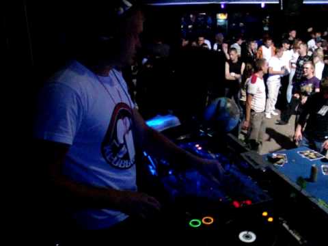 DJ Hardstyler @ MaxHouze club (Forgotten BirthDay part2 - 14.08.09)_klubbmania.ru