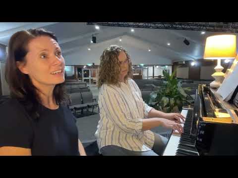 Sabbath Singalong #207 | Sandra Entermann & Kristie Sipec